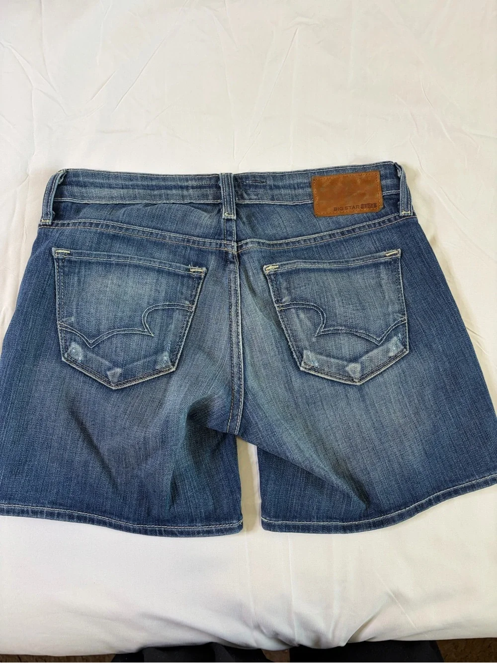 Big Star Remy Low-Rise jean shorts Jeans in Medium Blue 26 - Picture 4 of 4